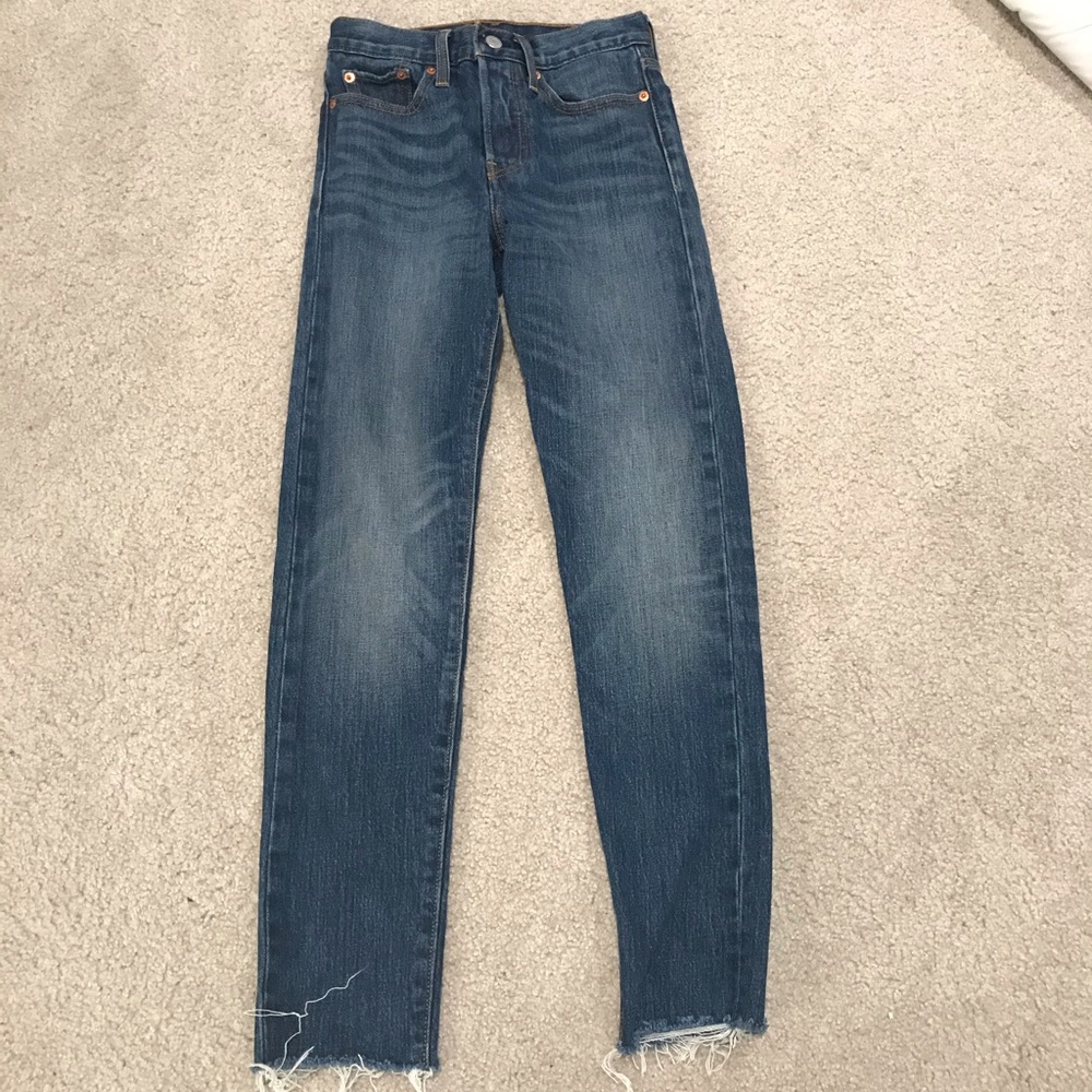 Levi’s White Oak Wedgie Jean